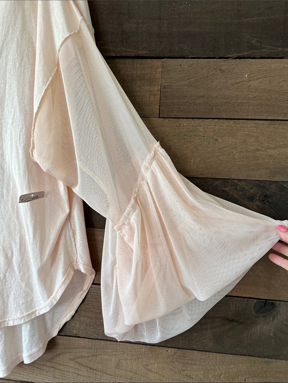 NWT Free People Women's Still Got It Tee Bell Sleeve Top in Peach Size Medium - Picture 4 of 7